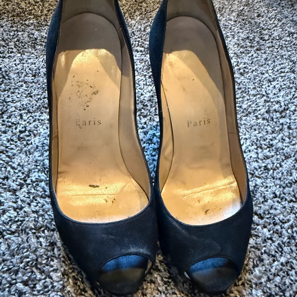 christian louboutin suede pumps
